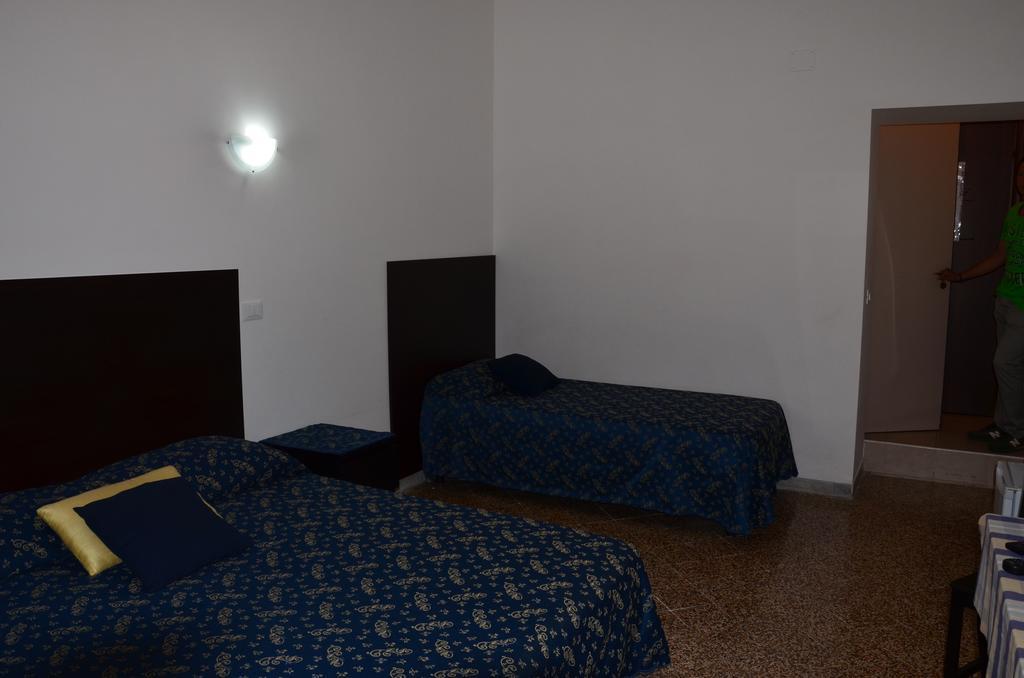 Ines Downtown B&B Rome Room photo